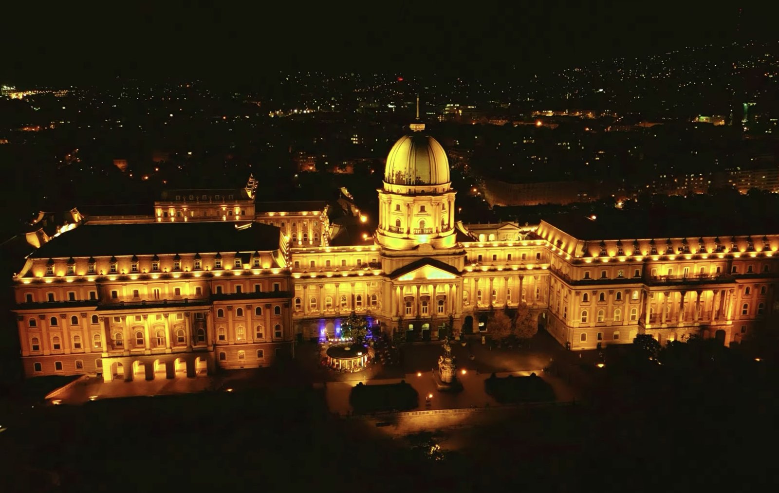 Budapest Buda Castle night